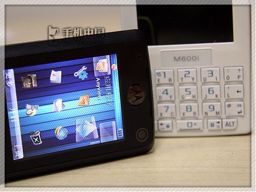 首款非触摸UIQ系统测试:摩托Z8软件评测 