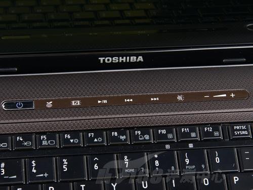 13英寸的强悍东芝PortégéM909评测