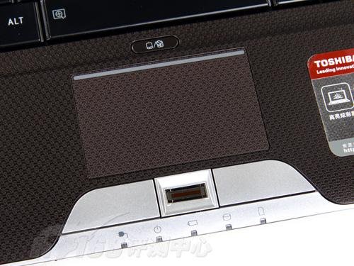 13英寸的强悍东芝PortégéM909评测